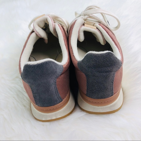 Clarks Pink, Mauve & Grey Retro Sneaker Sz 6 - Picture 5 of 16